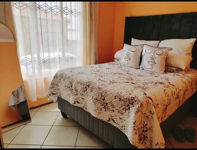 2 BEDROOM FREEHOLD FOR SALE IN DUVHA PARK